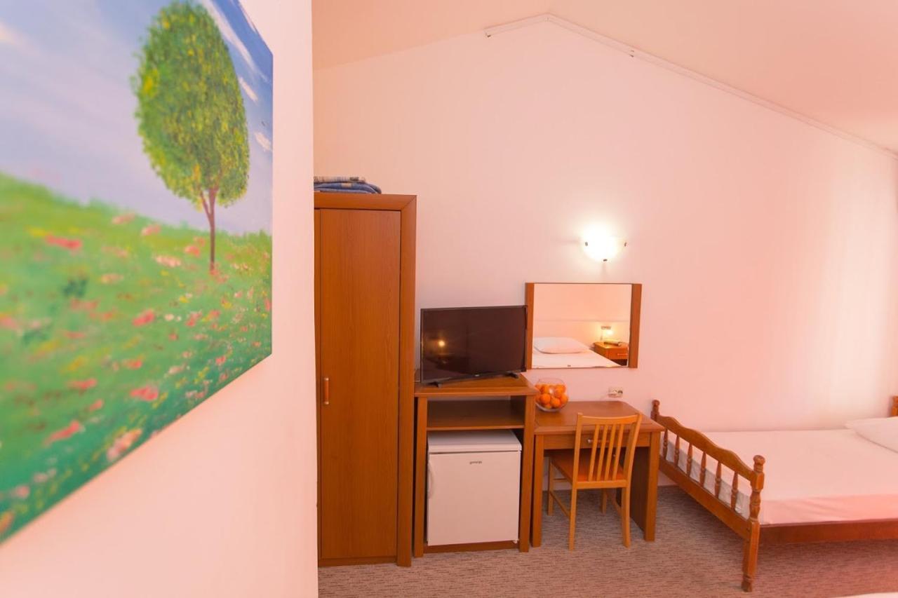 Apartmani Ana Mlini Eksteriør bilde